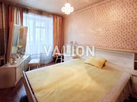 Продаж 4к кв Центр Мечнікова 18 Печерський Правий берег ст.м. Кловська Киев