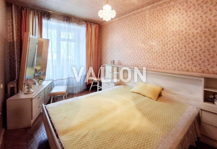 Продаж 4к кв Центр Мечнікова 18 Печерський Правий берег ст.м. Кловська - фото 1