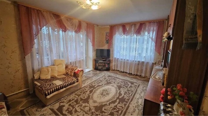 Печерськ метро Палац спорту Госпитальная - фото 1