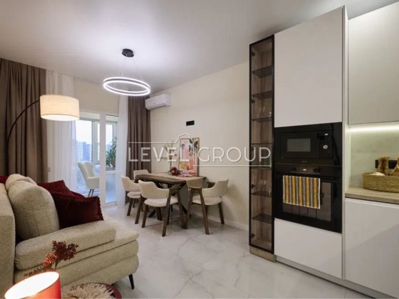 Продаж 2-к жк Новаа Англія з євроремонтом Киев