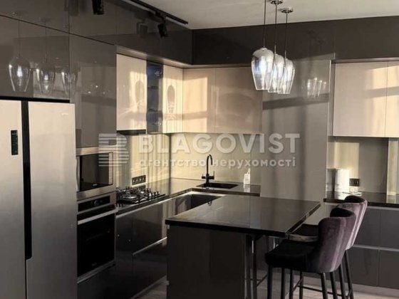 2 кім перероблена в велику однокімнатну з кухнею студією ParkLand газ Київ