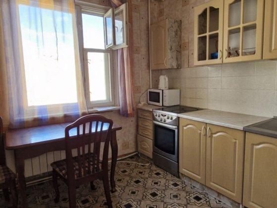 Продаж квартири 1к Бахмацька вул., 10, метро Академмістечко 10 хв Київ