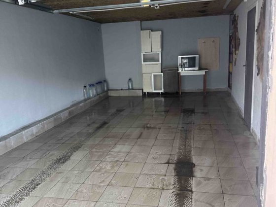 Оренда гараж у центрі міста Олександрія