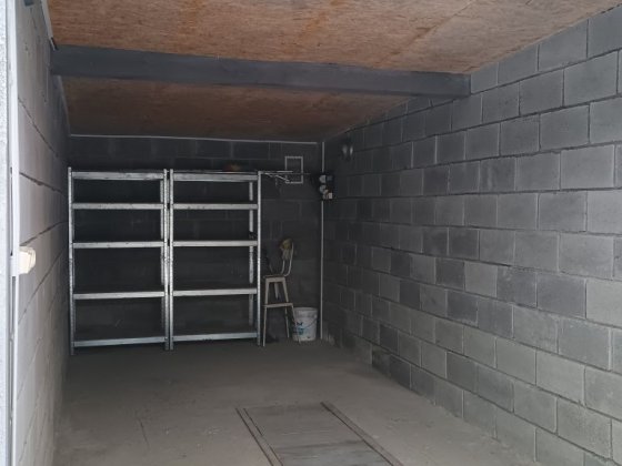 Сдам гараж в г/о "Лада" Чорноморськ