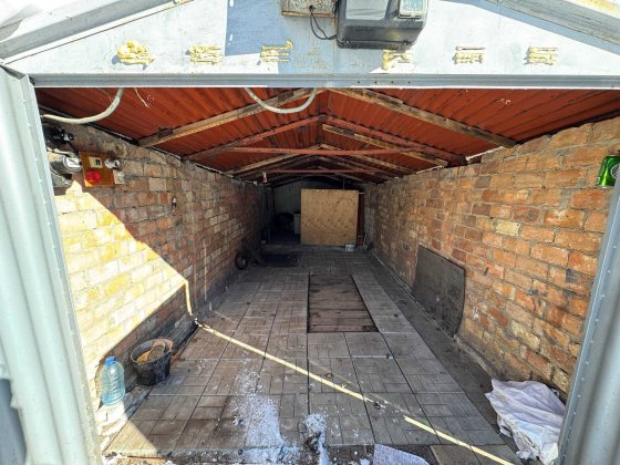 Здам гараж,Вишневе,21 м,яма,зовні метал всередині цегла Вишневое