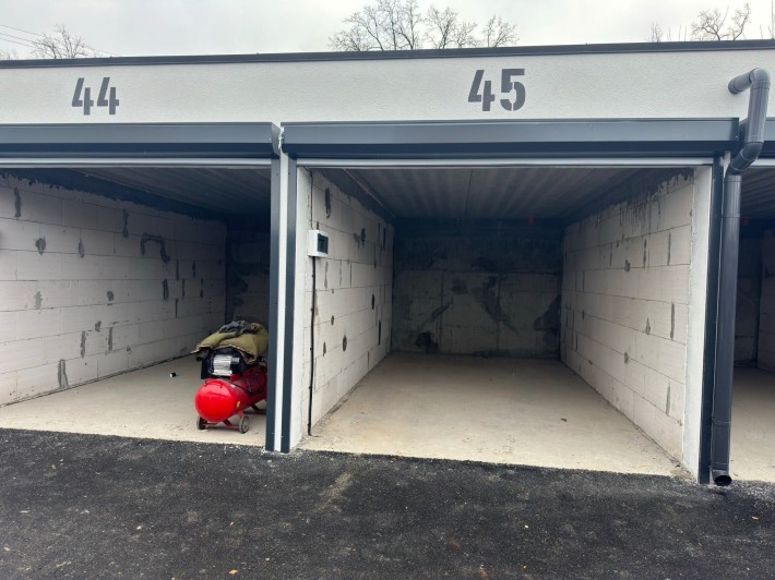 ОРЕНДА Гараж, Синергія 3 та 3+, заведена електрика. Закрита територія! - фото 1