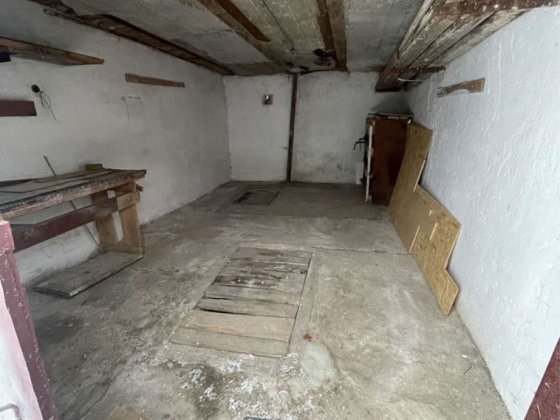 Гараж Оренда ГБК 22 Заравшан WOG заправка Довженка 9 Ивано-Франковск