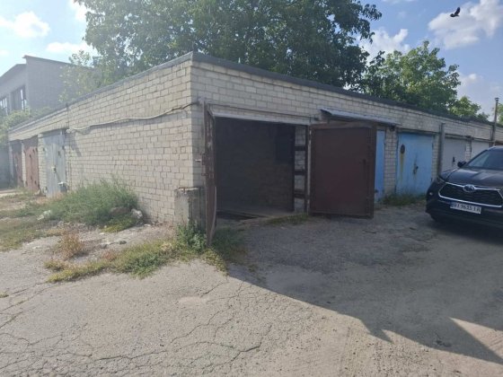 Здам цегляний гараж в кооперативі Хорольсьский, нагірна частина