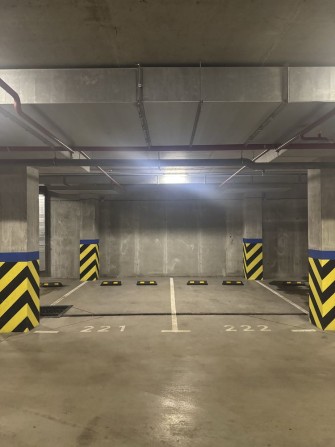 Здається в оренду два паркомісця в ЖК Паркові Озера 2 - фото 1