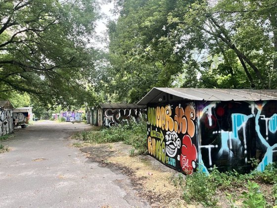 Гараж в оренду, біля Львівської пл, пров. Киянівський