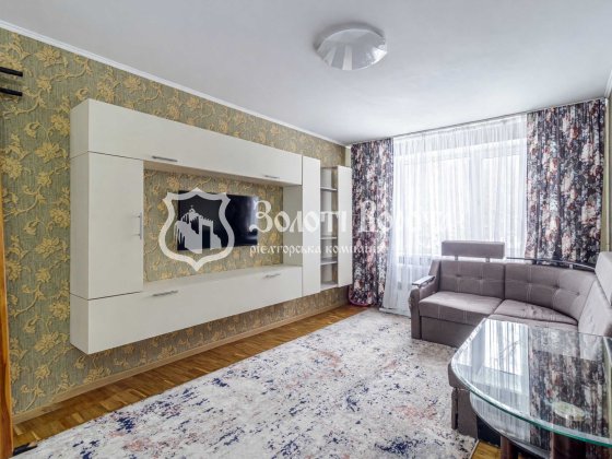 Квартира, 2к. Гарний стан. Академіка Булаховського, 42/43, Новобіличі Київ