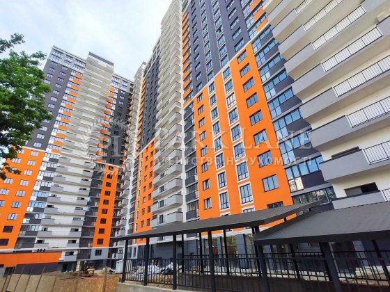 2 кім 79м2 Загорівська Багговутівська 25 Поділ Центр Метро Киев