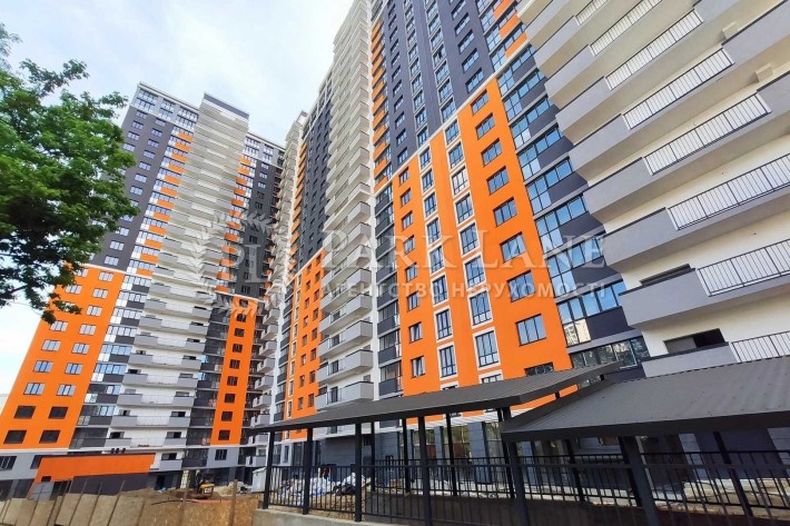 2 кім 79м2 Загорівська Багговутівська 25 Поділ Центр Метро - фото 1