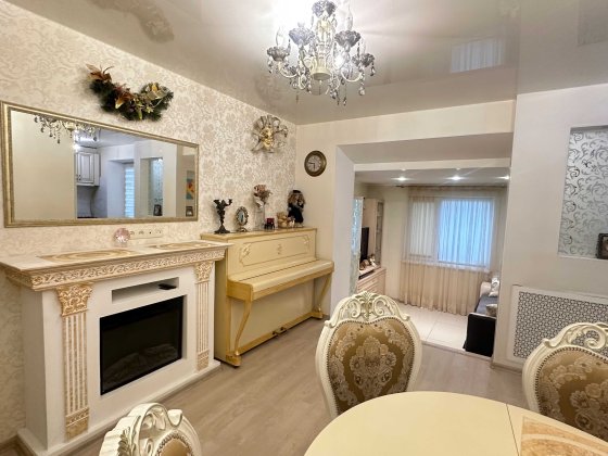 Продам 3-кім. квартиру вул. Марка Безручка 25 / метро Берестейська/ Киев