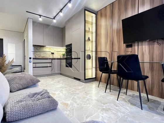 ЖК Варшавський 2 Продаж 1к вул Олеся 9а ТРЦ RETROVILLE Подільський рн Київ