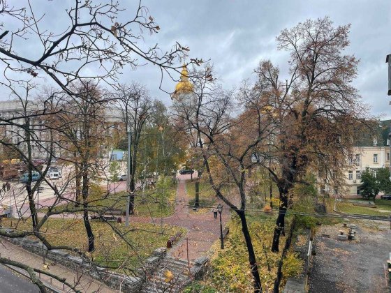 Продаж 3к квартири Царський будинок Михайлівська площа Киев