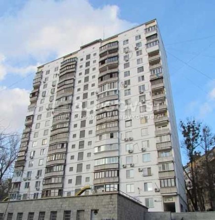 Центр продаж квартири - фото 1