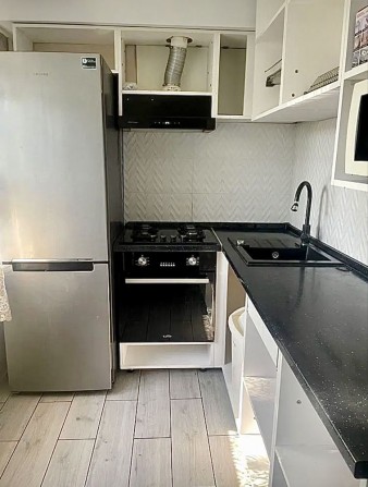 Продам 2-К квартиру р-н Подільський вул. Виговського -12  ГАЗ  ,РЕМОНТ - фото 1