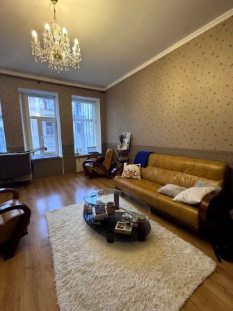 Квартира 2К Кониського Тургенєвська Центр Університет Золоті Ворота - фото 1