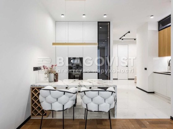 4кімн Ярославів Град  вул Бульварно-Кудрявська, 17 м Золоті Ворота Киев