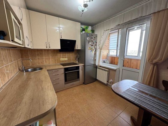 Продаж 1 к квартири Вахтанга Кікабідзе Булгакова Святошинський ремонт Киев