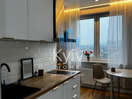 Продаж / Квартира 1к / Новомостицька, Поділ, Київ Київ