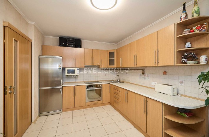 Продаж 2кімн квартири з ремонтом, Житомирська 3хв,Святошинська площа 1 - фото 1