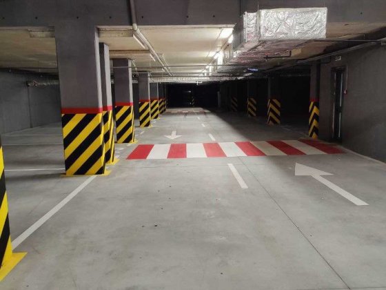 Оренда паркомісця Під Голоском, паркомісце в підземному паркінгу Львів