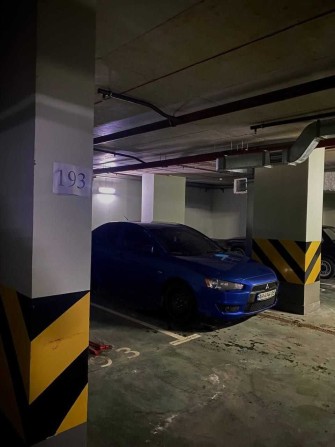 Оренда Паркомісця Дегтярівська 25а, ЖК "Космополітан" - фото 1