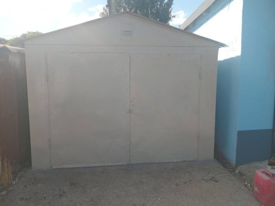 Сдам металлический гараж на ул.Бугаевской