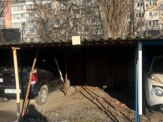 Здам в оренду паркомісце на автостоянці під охороною