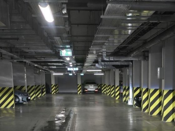 ЖК Славутич 1 Здам паркомісце зарічна метро  оренда паркінг