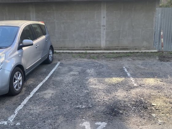 Сдам в оренду паркомісце на Педагогічній 16