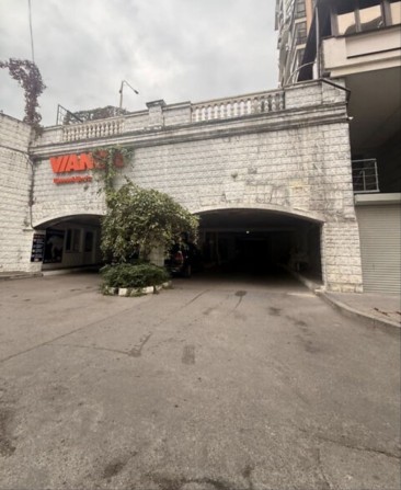 Здам гараж на вул. Лютеранській (центр, Хрещатик) - фото 1