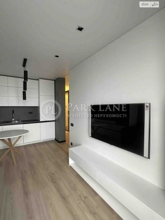 Набережно-Рибальська дорога, 27, DOCK32, Оболонь, парк Наталка, Поділ - фото 1