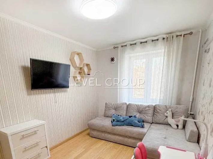 Продаж 3-кім. квартири, м. Почайна - фото 1