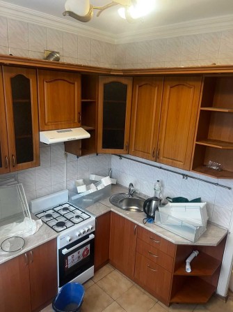 Двухкомнатная, "Сталинка", Севастопольская пл. 60000$. - фото 1