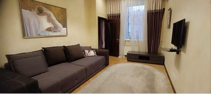 Продам 2-к з ремонтом 55м2 Назарівська Ботанічний Сад Университет - фото 1