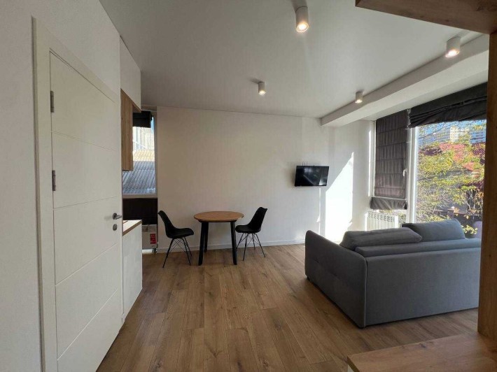 продаж смарт студії з ремонтом ,в клубному будинку на Відрадному. - фото 1