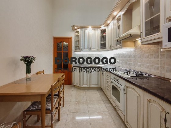 Продажа 3-кімнатної квартири 90кв.м. біля Майдану Незалежності. Київ