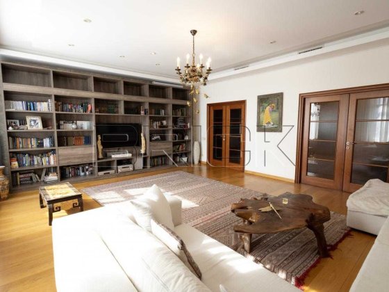 Продаж 3-к квартири, вул. Володимирська 49А, 157м2, 600 000 USD Киев