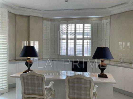 БЕЗ % Квартира з якісним ремонтом, бул. Шевченка , 11 Киев