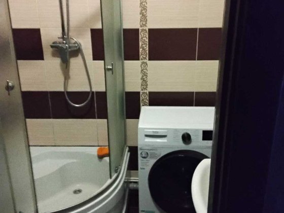 Квартира на першому поверсі, газифікована, правий берег, Святошино Киев