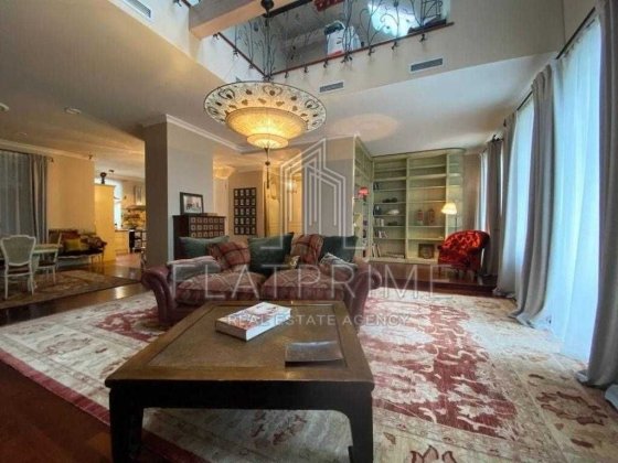 Двухуровневая квартира центре города, квартира 250м2. Киев