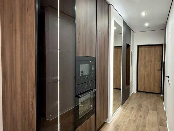 Продаж 3 кімнати Варшавський Змієнка Всеволода Ретровіль Киев