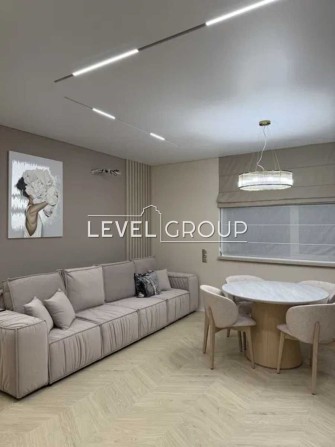 2-х к квартира в ЖК «Варшавський-2» біля ТРЦ Retroville вул. О.Олеся 9 - фото 1