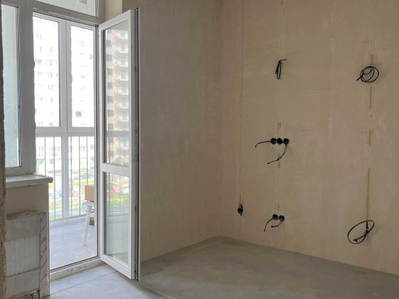 Однокімнатна квартира з частковим ремонтом Киев