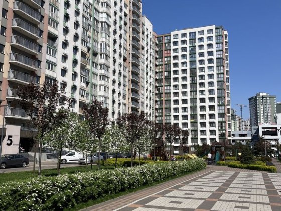 Однокімнатна квартира з частковим ремонтом. Київ Киев