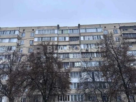 Продаж просторої квартири вул.Григоровича-Барського 7 Київ