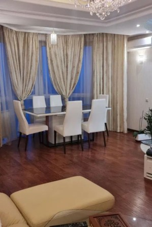 Продаж 3-кімнатної квартири 105м2 з ремонтом в спецпроекті 2009 року - фото 1